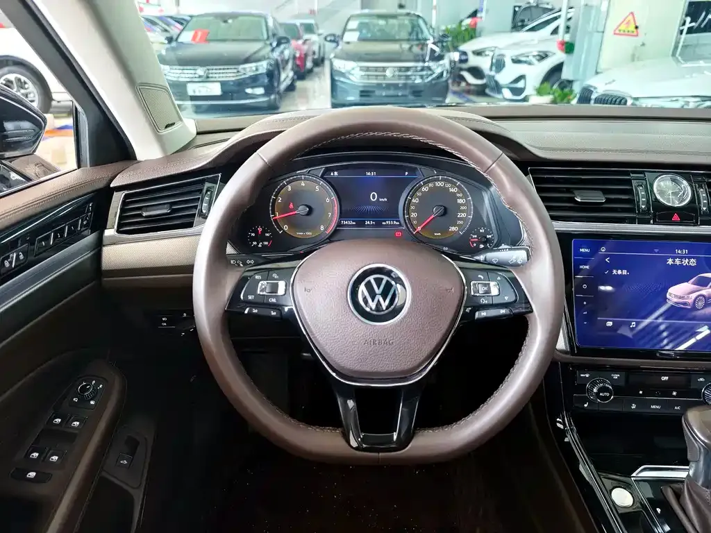 Volkswagen Phideon — фото 3