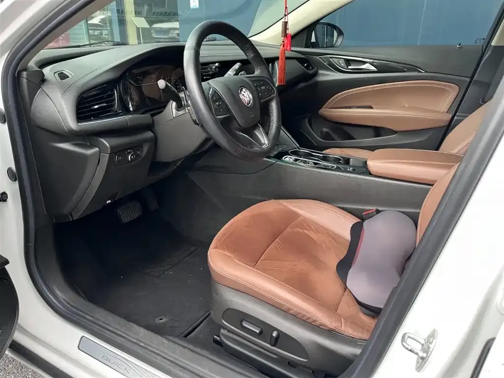 Buick Regal — фото 10