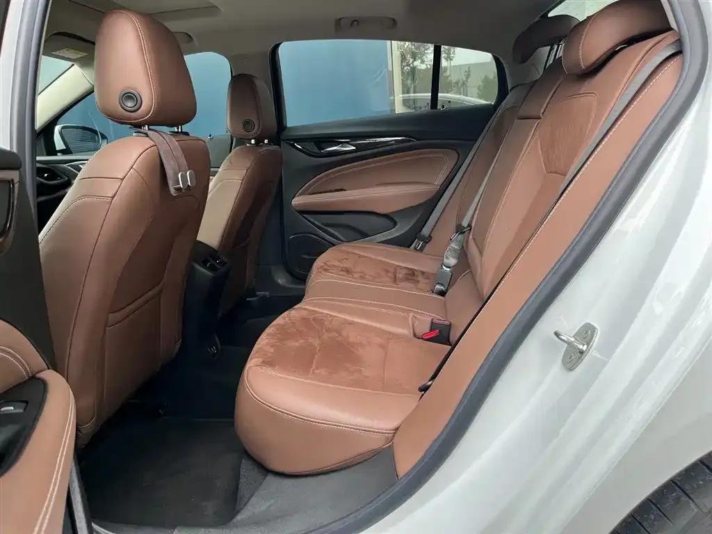 Buick Regal — фото 7