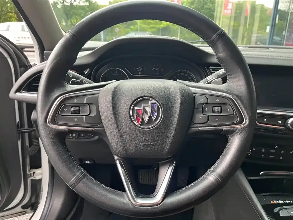 Buick Regal — фото 4