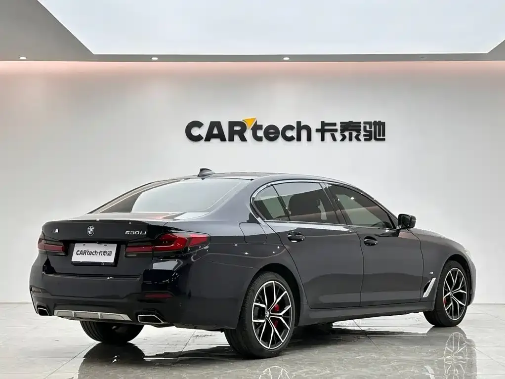 BMW 5 Series — фото 2