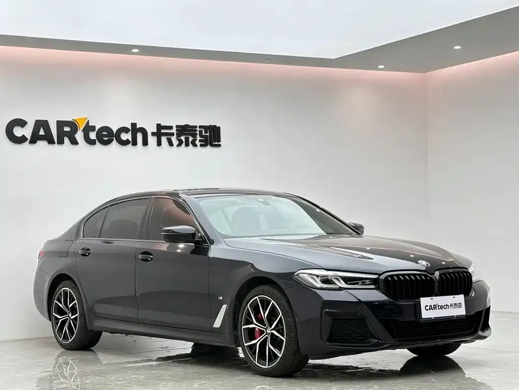 BMW 5 Series — фото 10