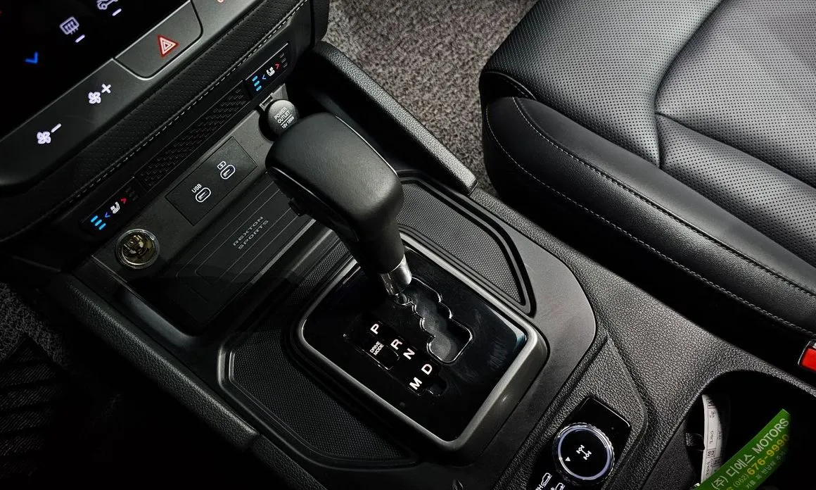KG Mobility (Ssangyong) Rexton — фото 10