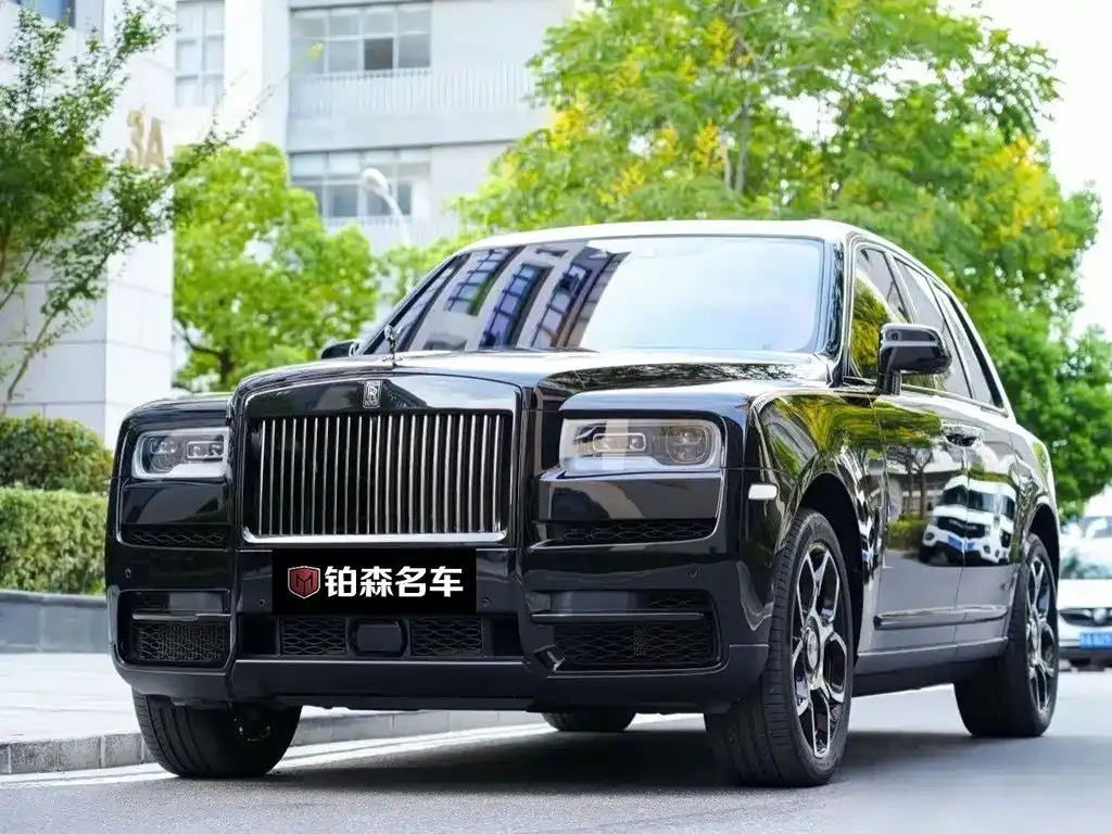 Rolls-Royce Cullinan — фото 1
