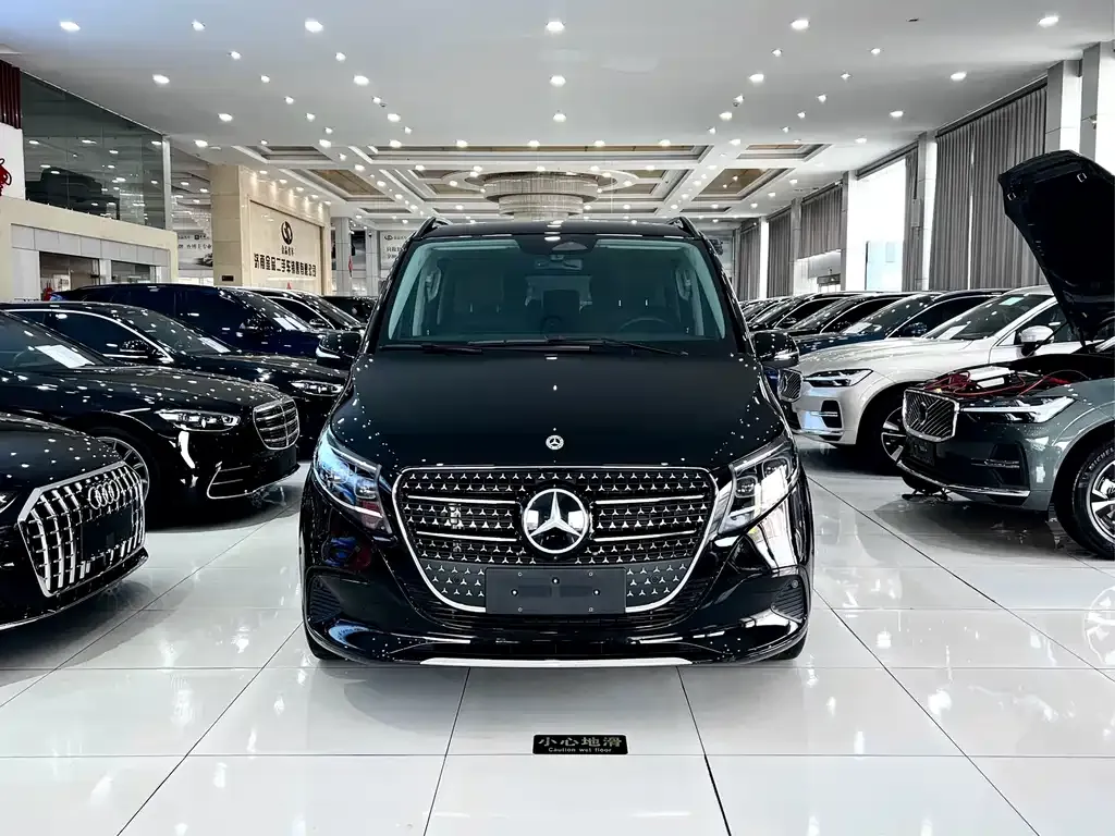 Mercedes-Benz V-Class — фото 4