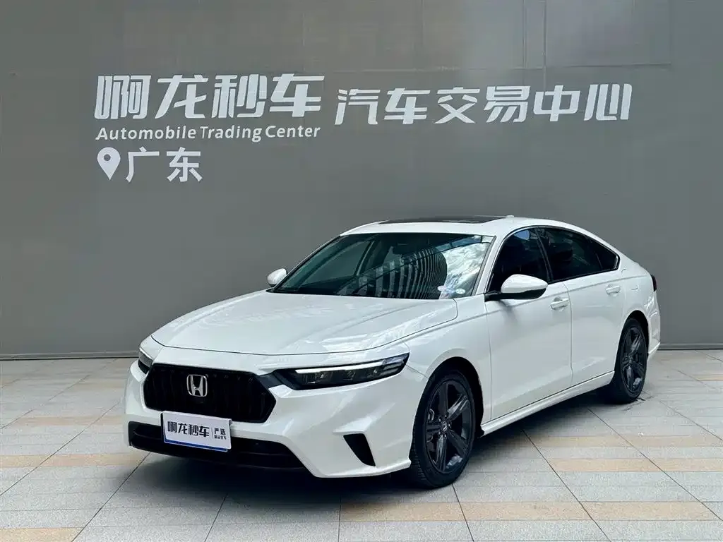 Honda Inspire — фото 1