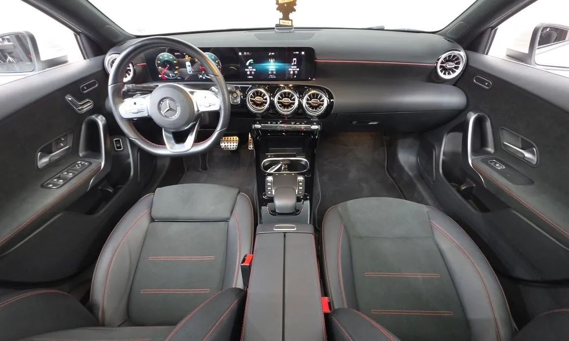 Mercedes-Benz A-Class — фото 10