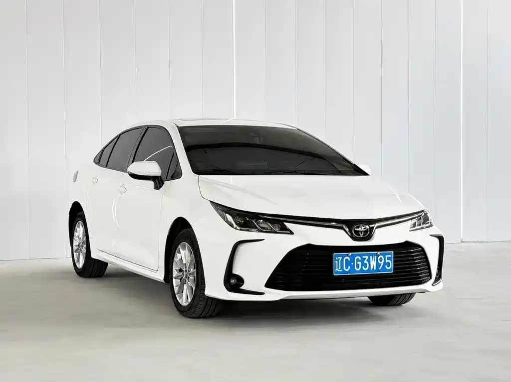 Toyota Corolla — фото 4