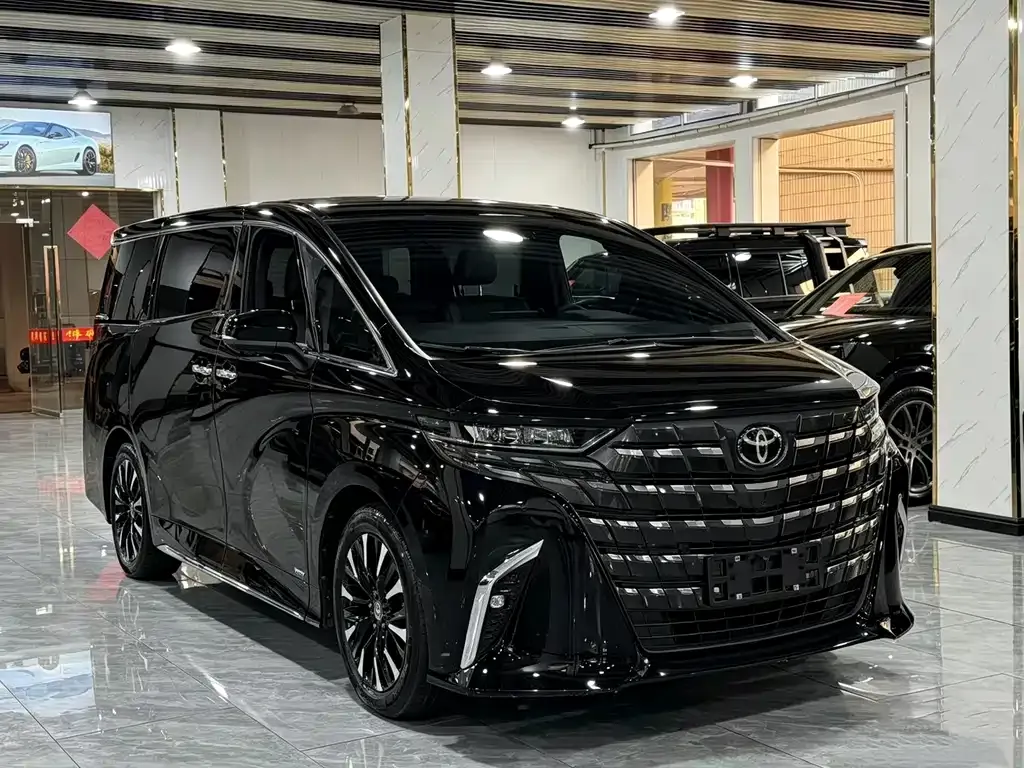 Toyota Alphard — фото 8