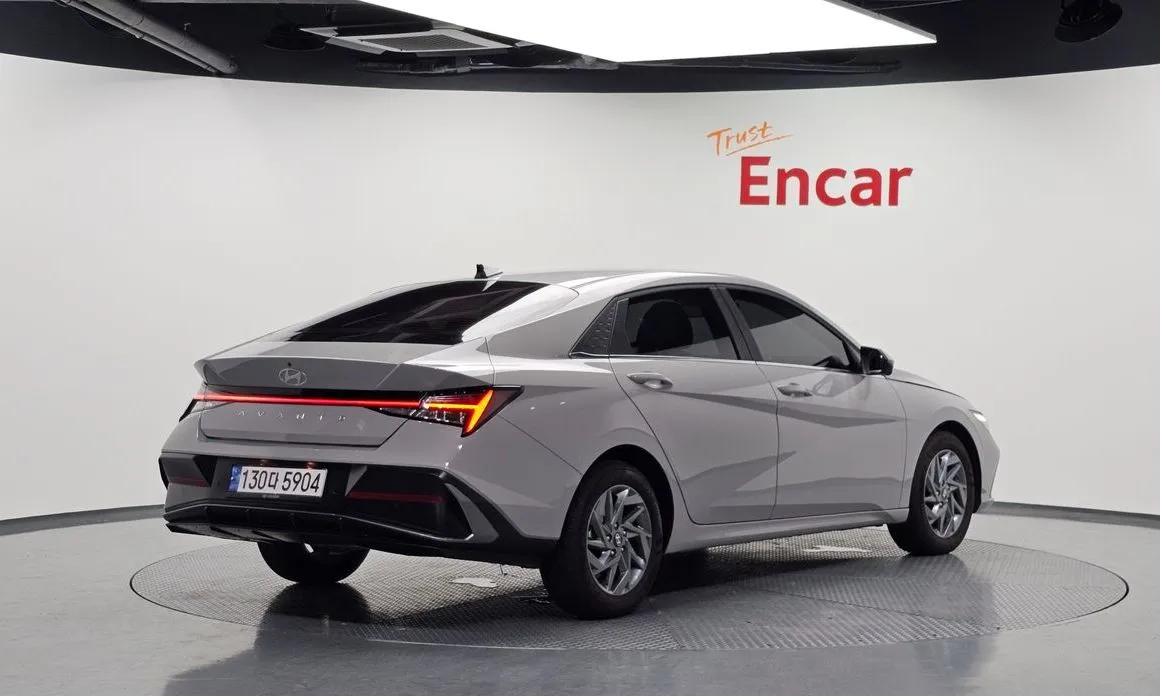 Hyundai AVANTE — фото 3