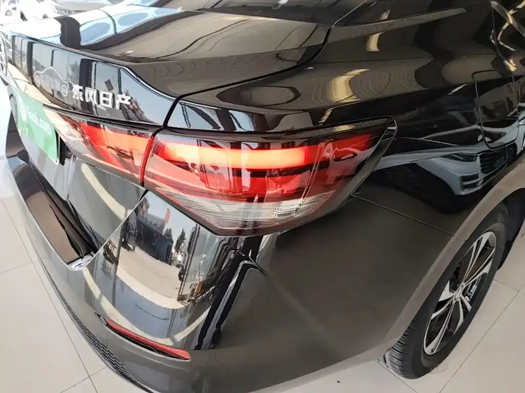 Nissan Sylphy 2023 из CN, фото 3
