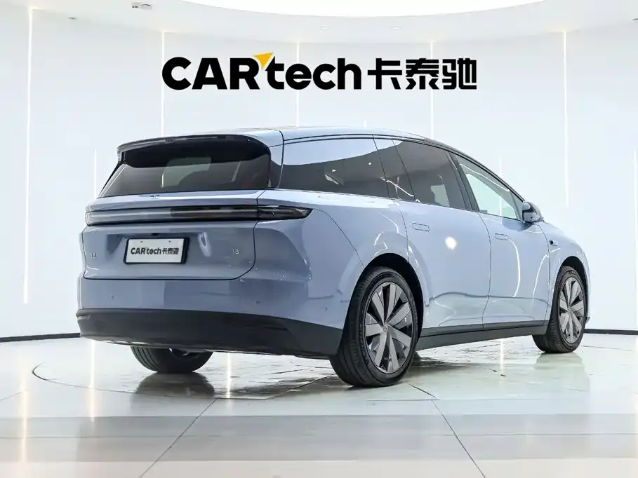 Li Auto i8 — фото 3