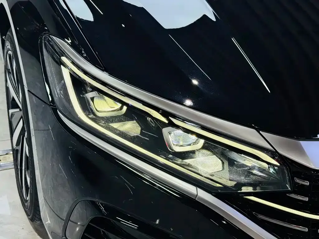 Volkswagen Passat — фото 2