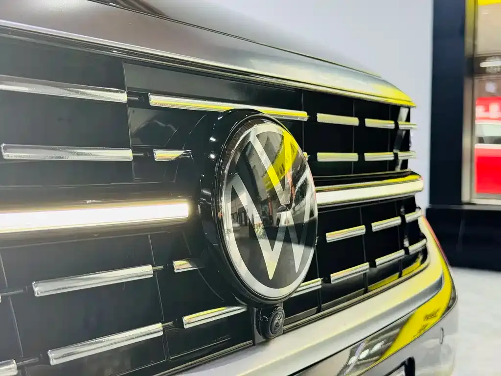 Volkswagen Passat — фото 5