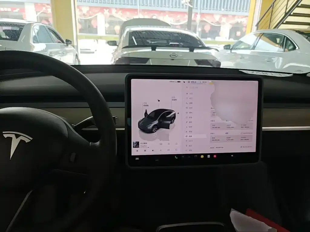 Tesla Model Y — фото 4