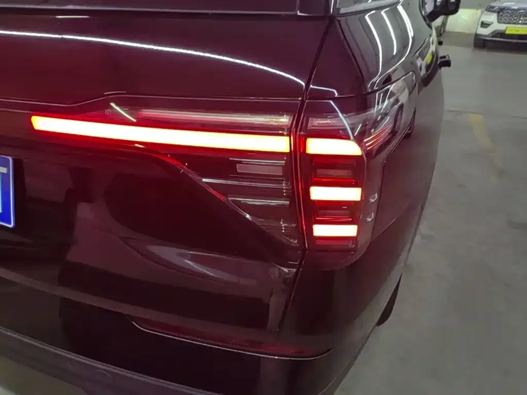 Ford Edge — фото 3