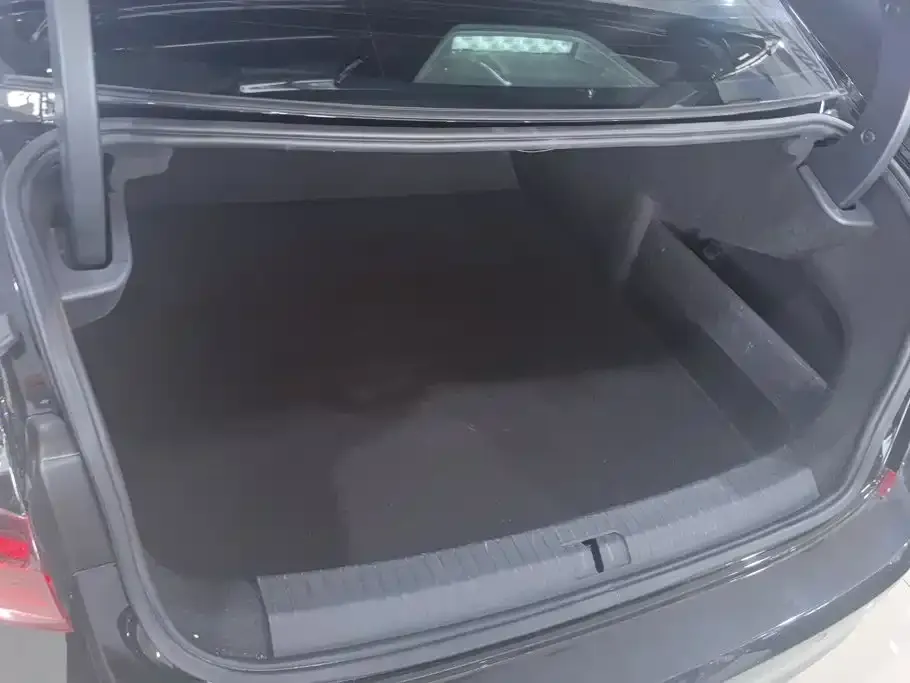 Volkswagen Passat — фото 10