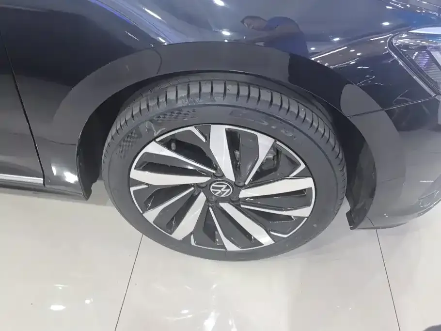 Volkswagen Passat — фото 2
