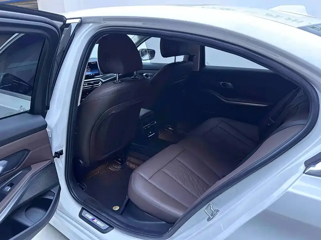 BMW 3 Series — фото 10