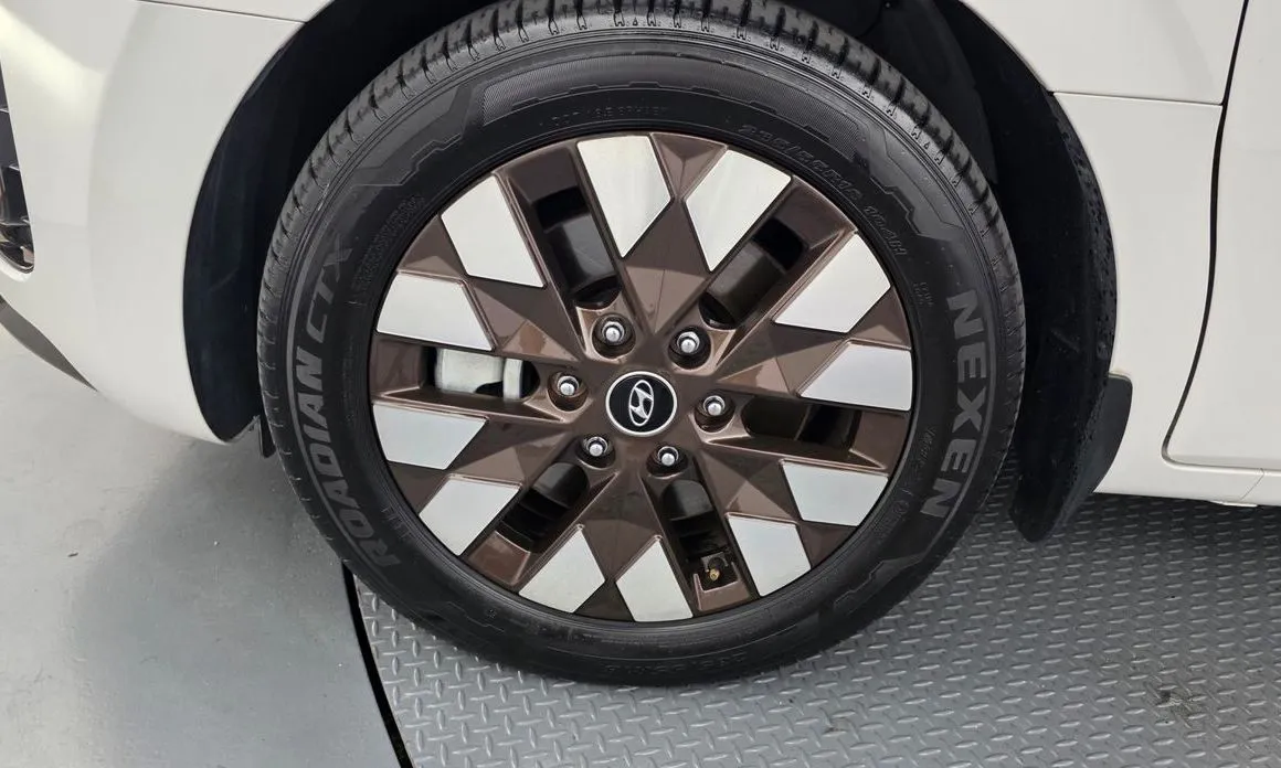 Hyundai Staria — фото 4