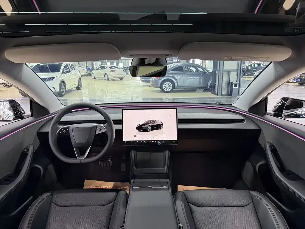 Tesla Model 3 — фото 2