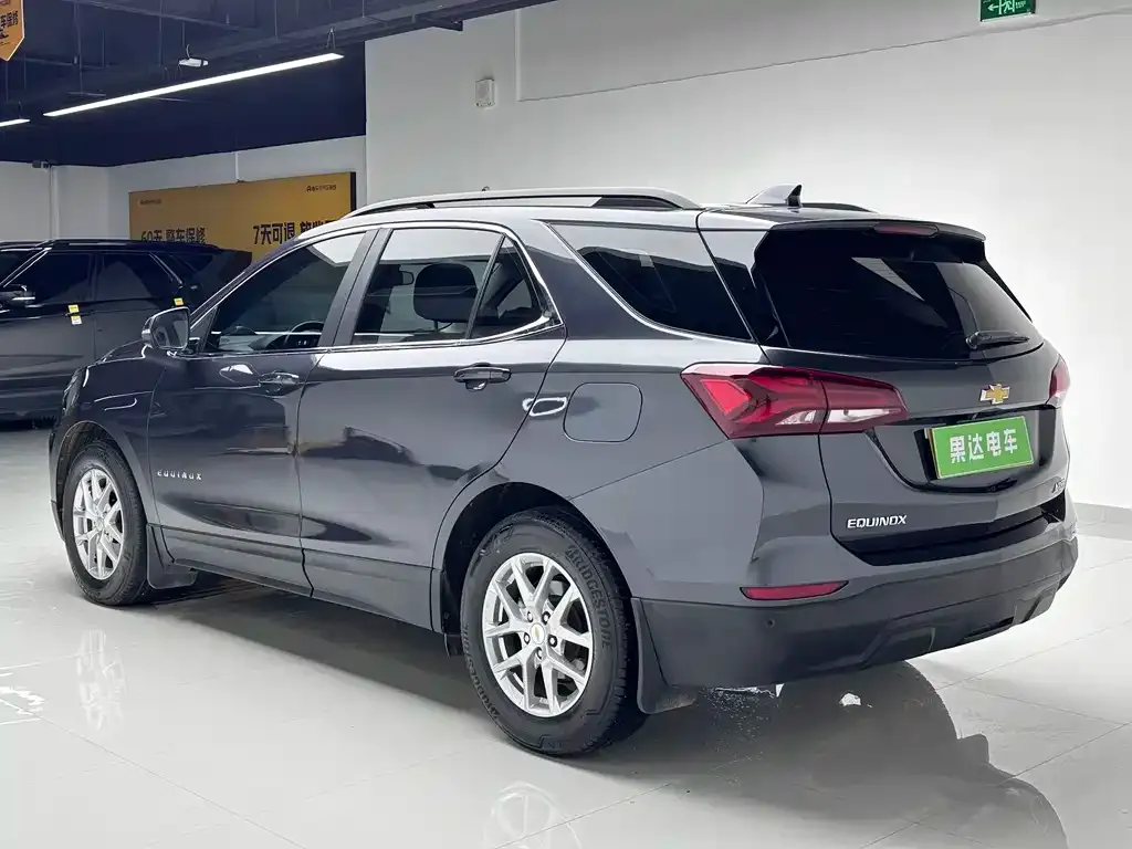 Chevrolet Equinox 2023 из CN, фото 9