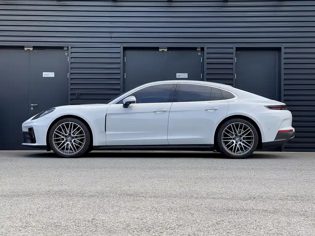 Porsche Panamera — фото 10