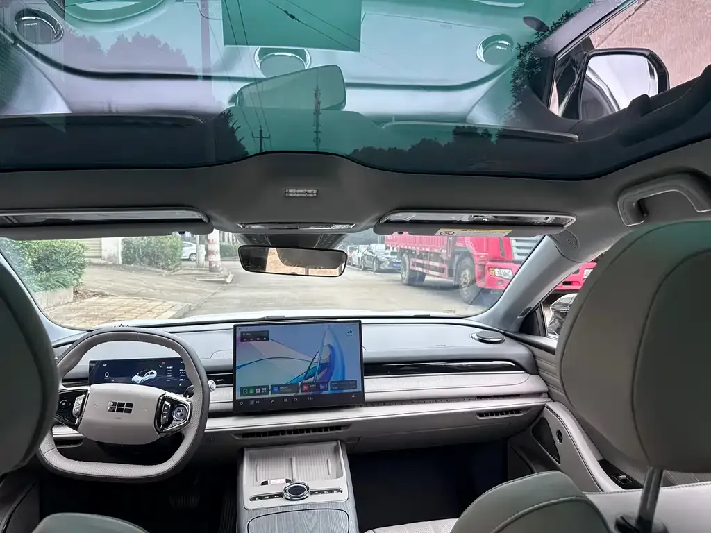 Geely Galaxy Xingyao 8 2025 из CN, фото 3