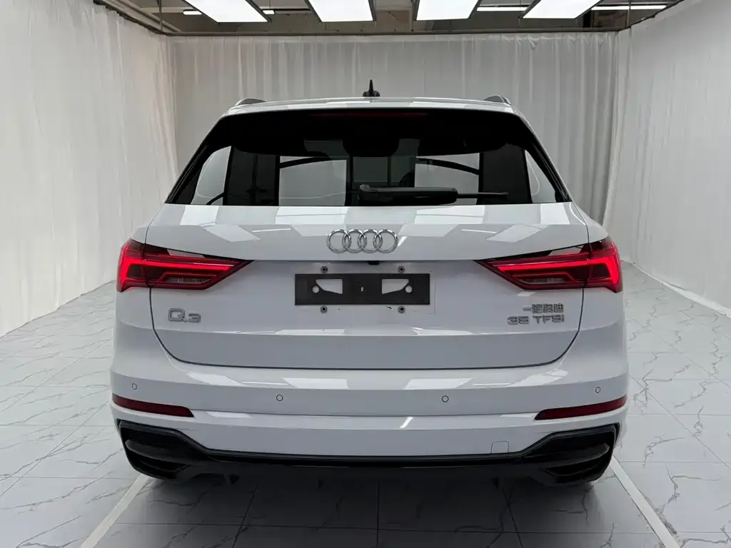 Audi Q3 — фото 3