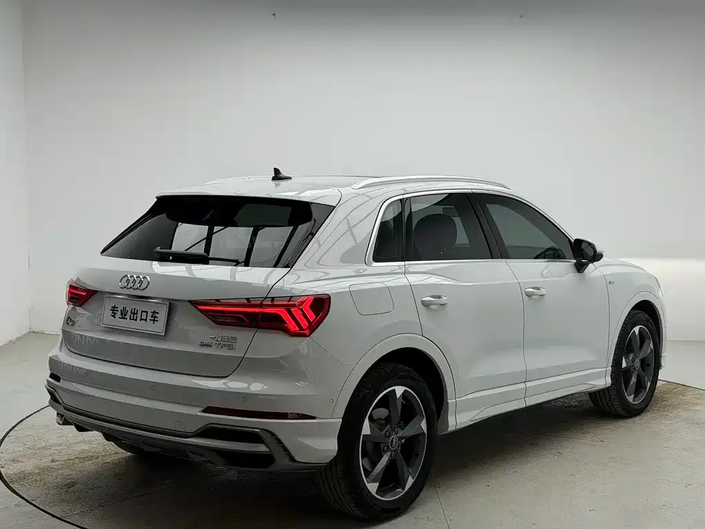 Audi Q3 — фото 5