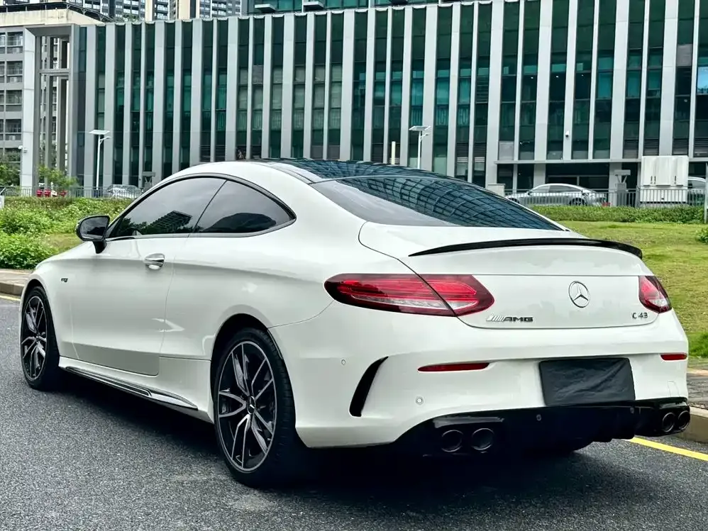 Mercedes-Benz C-Class AMG — фото 10