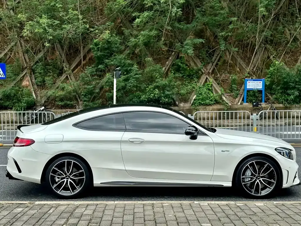 Mercedes-Benz C-Class AMG — фото 7
