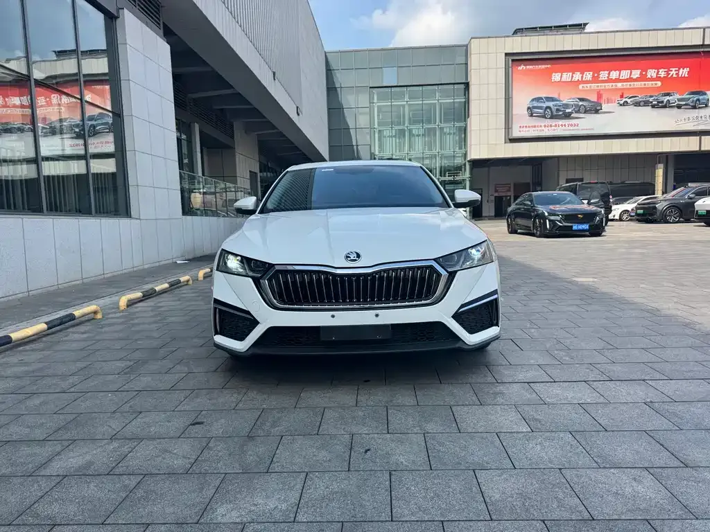 Skoda Octavia — фото 4