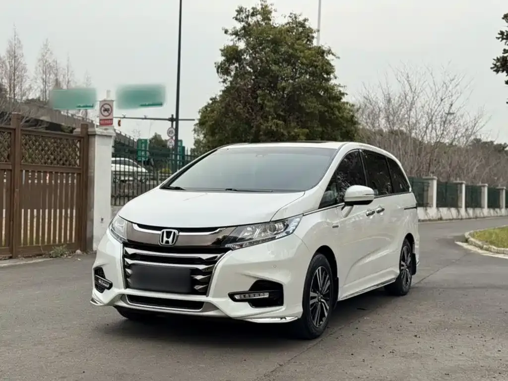 Honda Odyssey — фото 1