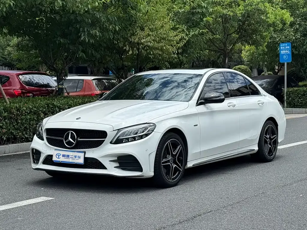 Mercedes-Benz C-Class — фото 1