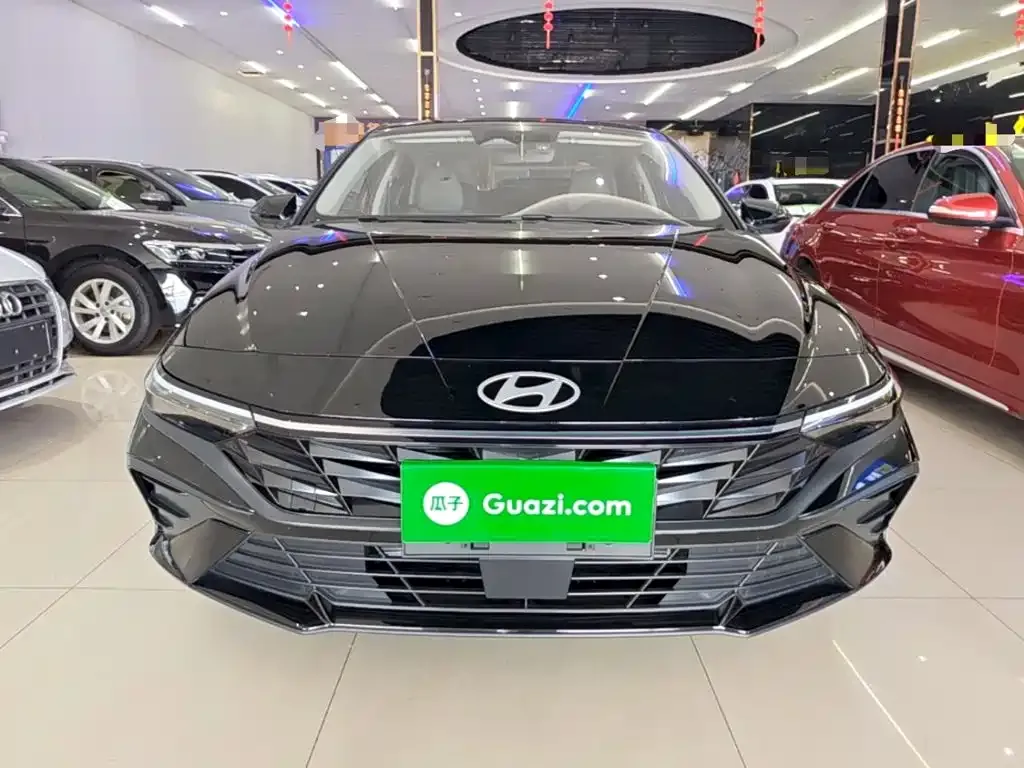 Hyundai Elantra — фото 10