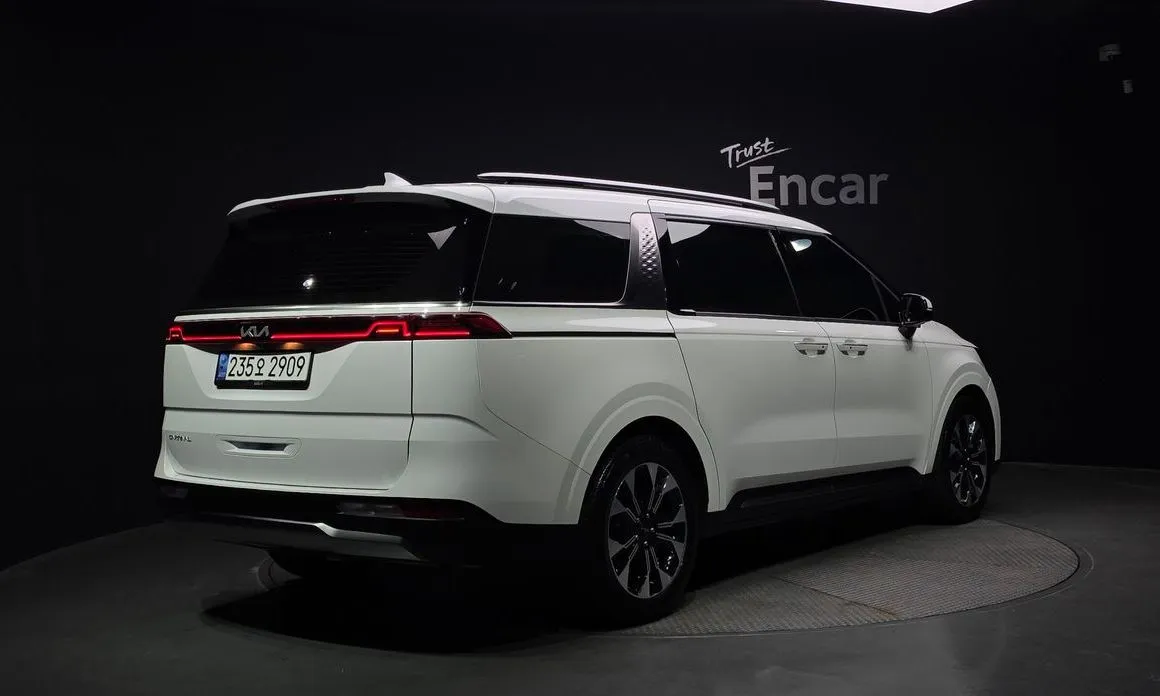 Kia Carnival 2023 из KR, фото 2