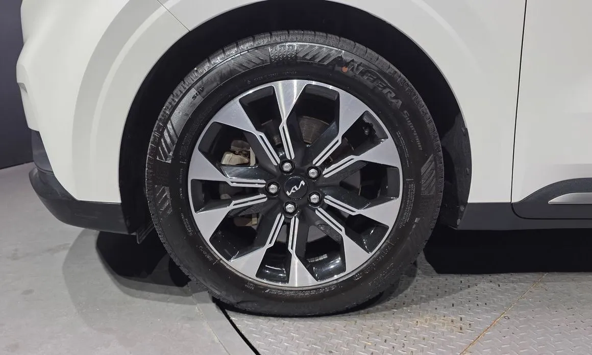 Kia Carnival 2023 из KR, фото 10