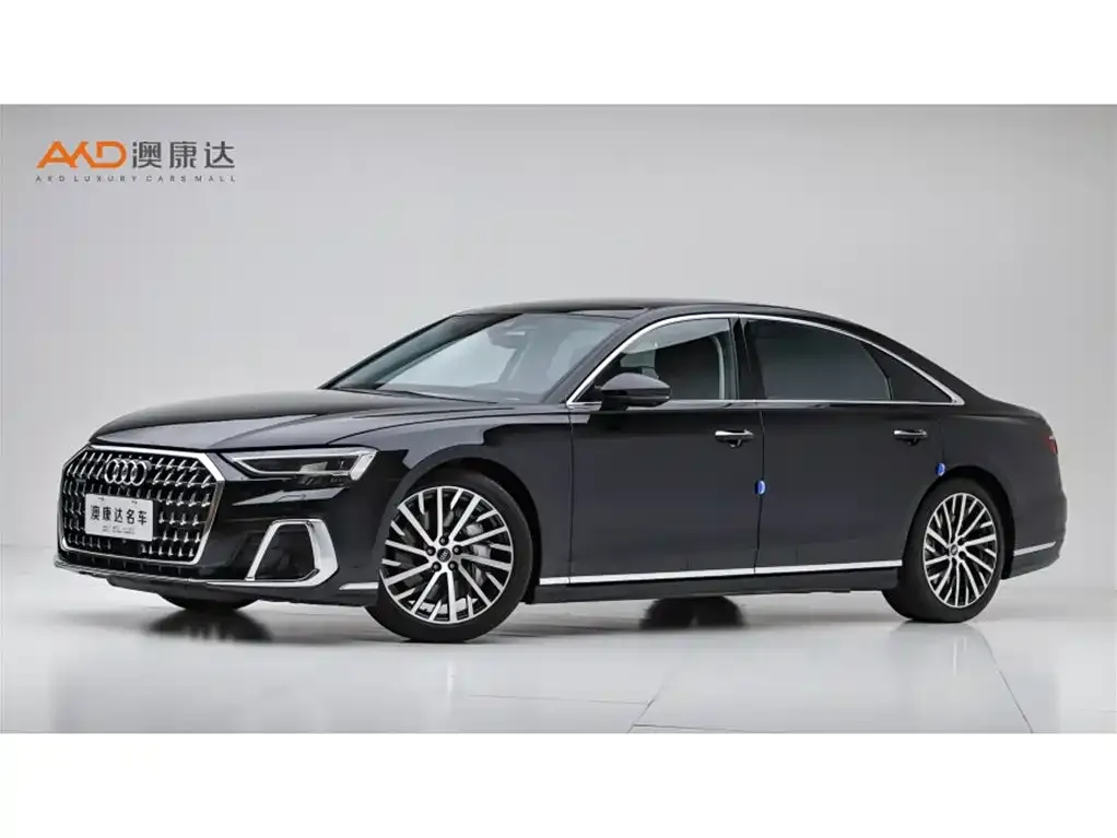 Audi A8 — фото 1