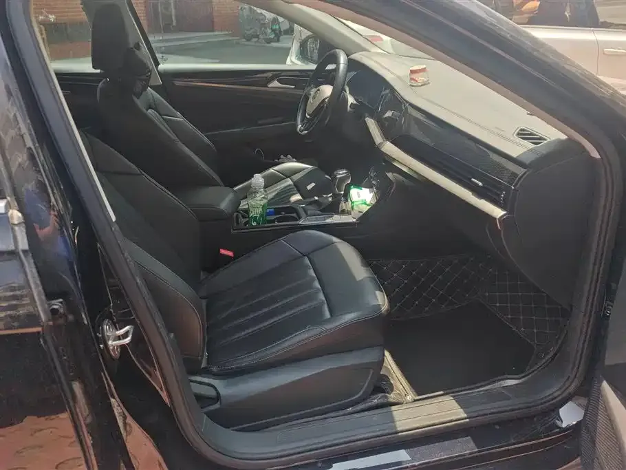 Volkswagen Passat 2021 из CN, фото 7