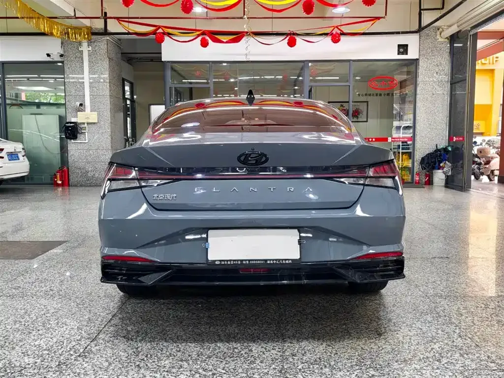 Hyundai Elantra 2023 из CN, фото 8