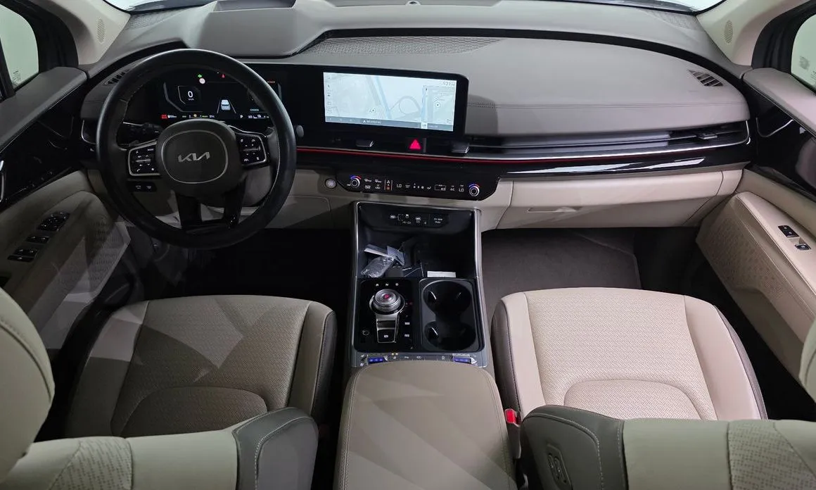 Kia Carnival — фото 5