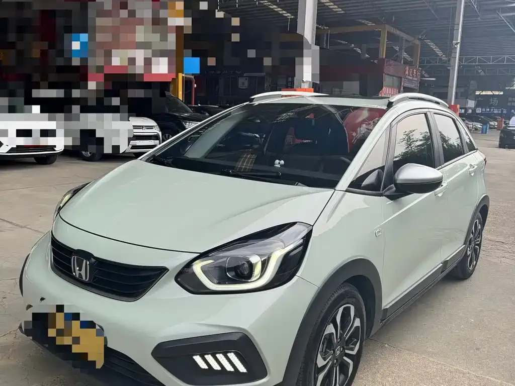 Honda Fit — фото 1