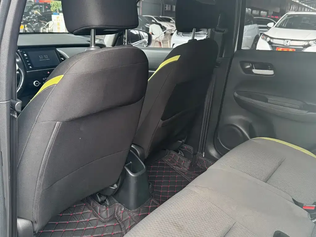 Honda Fit — фото 3