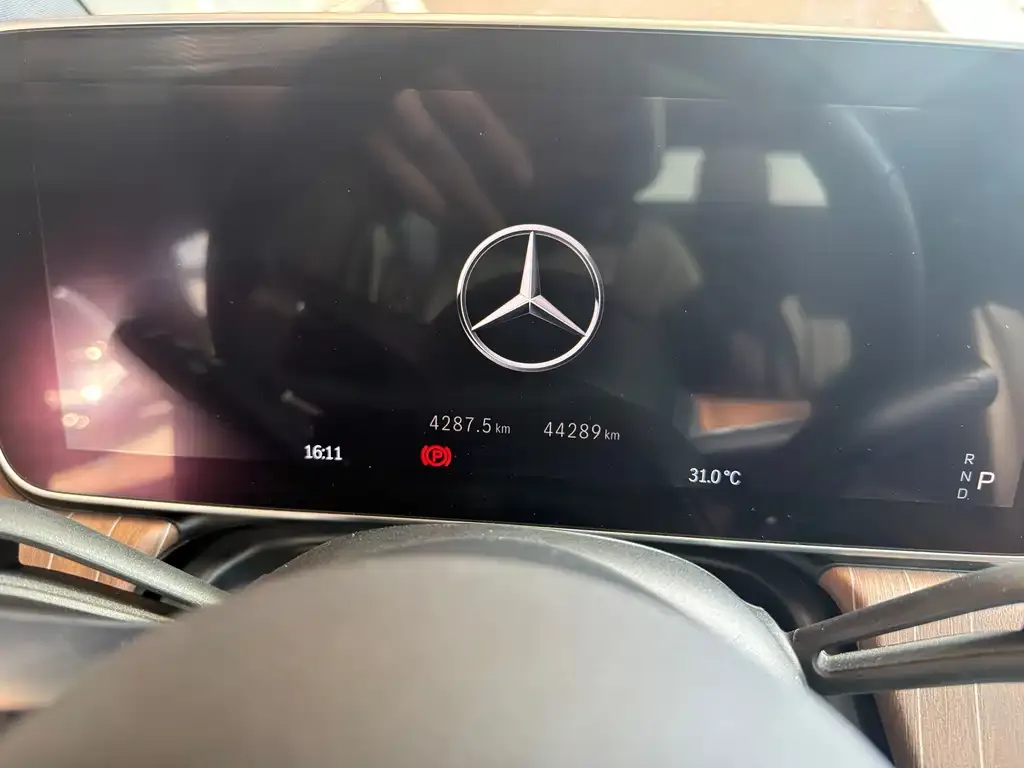 Mercedes-Benz EQE 2024 из CN, фото 2