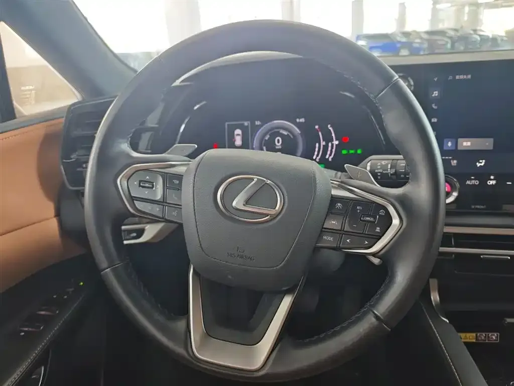 Lexus RX — фото 4
