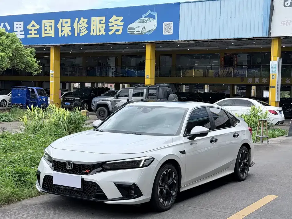 Honda Civic — фото 1