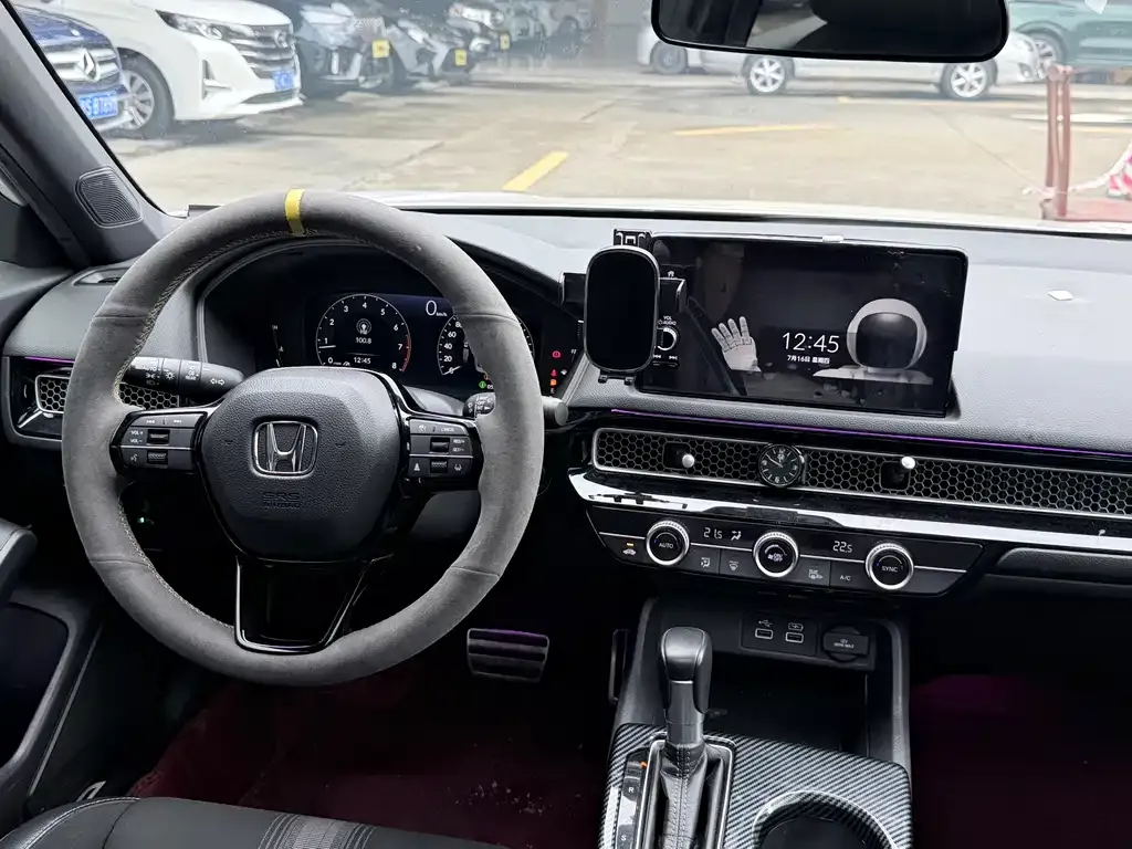 Honda Civic — фото 10