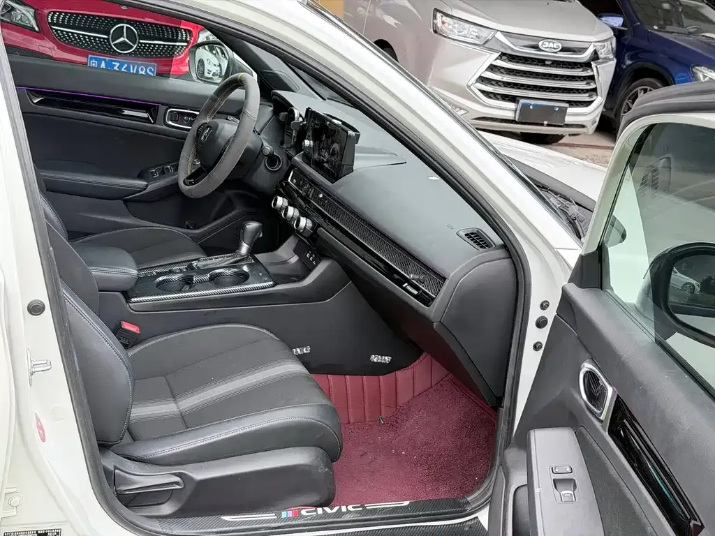 Honda Civic — фото 8