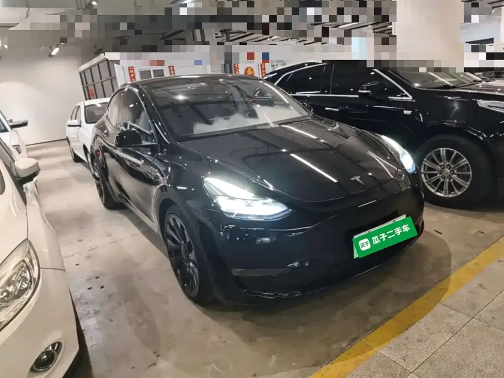 Tesla Model Y — фото 5
